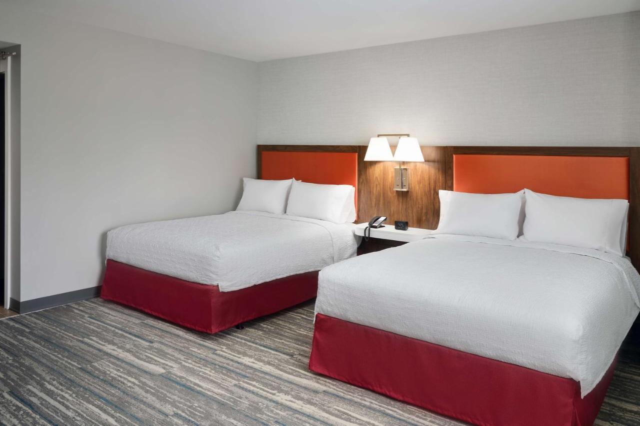 Hampton Inn Towson Downtown Exterior foto